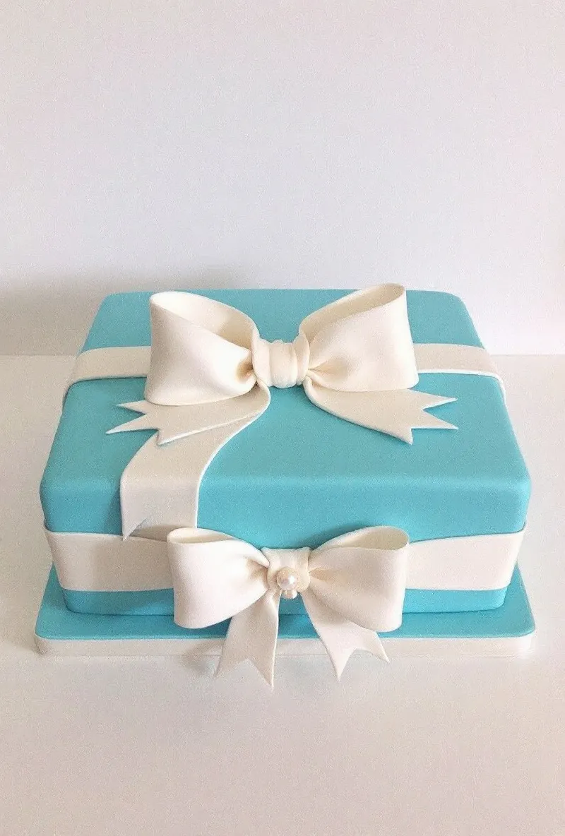 Square Tiffany Blue Cake