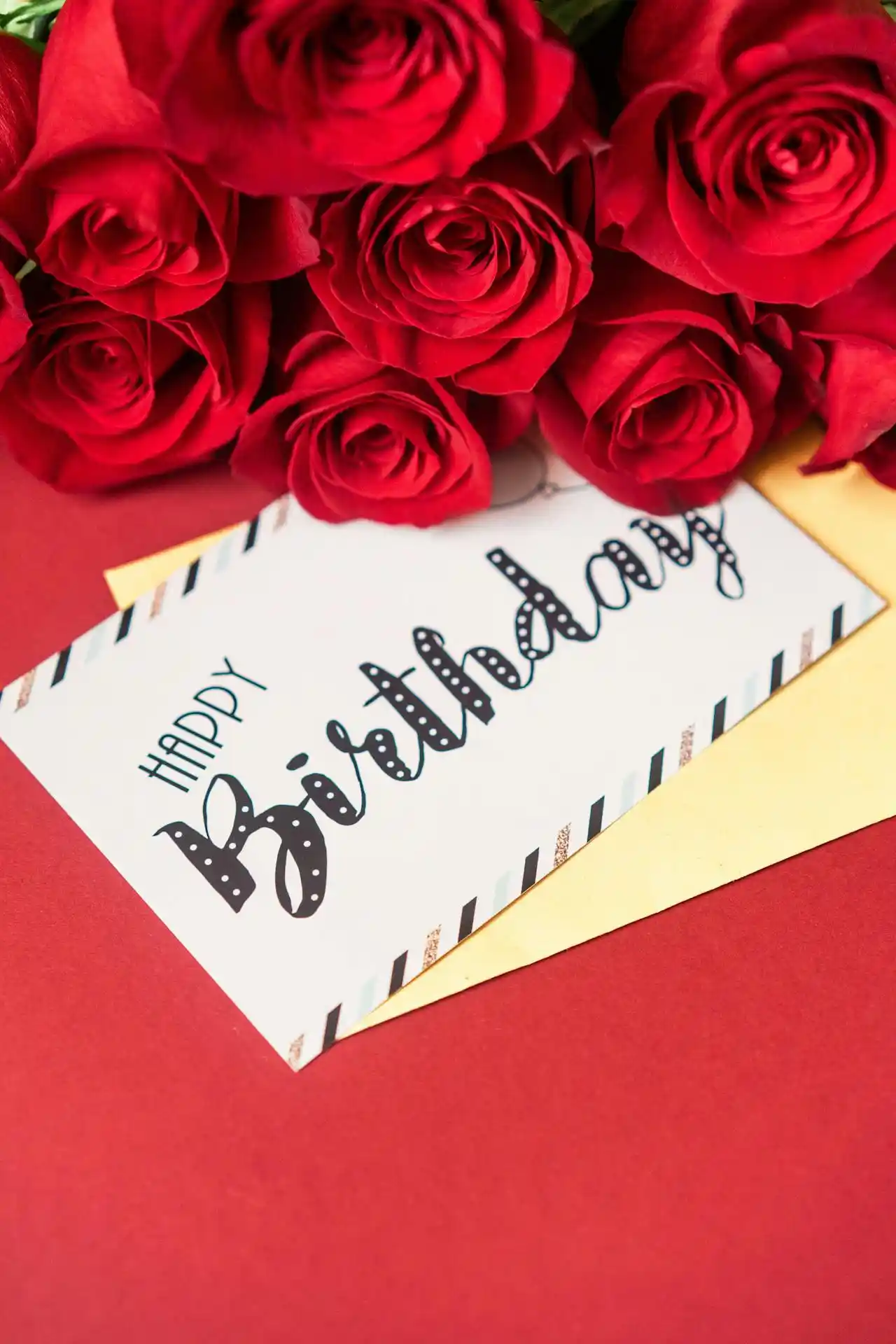 What to Write in A Birthday Card (Avoid the Writer’s Block)